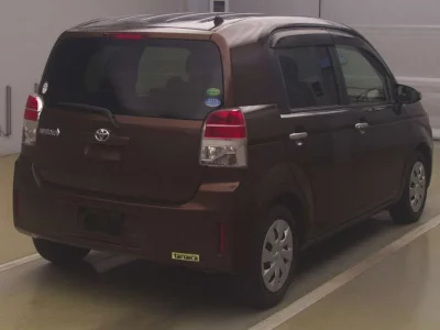TOYOTA SPADE