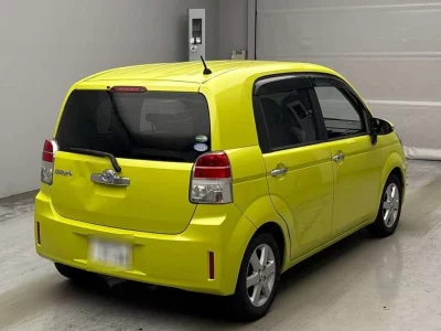 TOYOTA SPADE