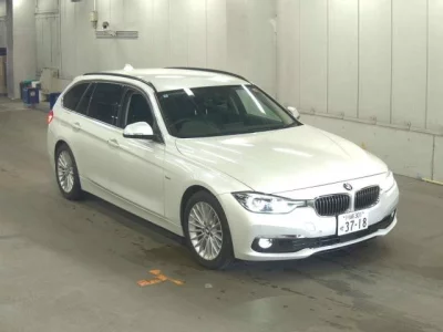 BMW 3 SERIES