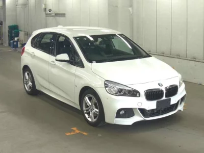 BMW 2 SERIES