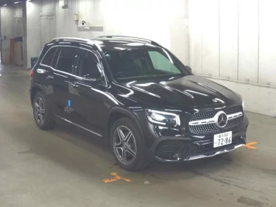 MERCEDES BENZ GLB