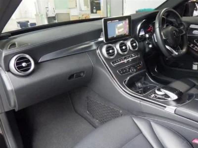 MERCEDES BENZ C CLASS
