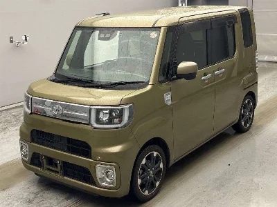 TOYOTA PIXIS MEGA