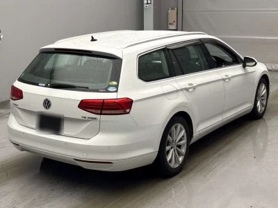 VOLKSWAGEN PASSAT VARIANT