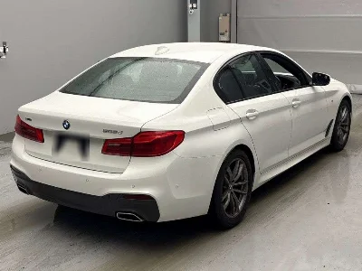 BMW 5 SERIES