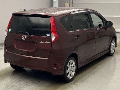 DAIHATSU BOON LUMINAS