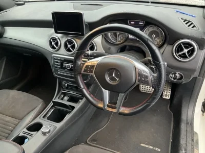 MERCEDES BENZ CLA