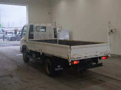 TOYOTA DYNA