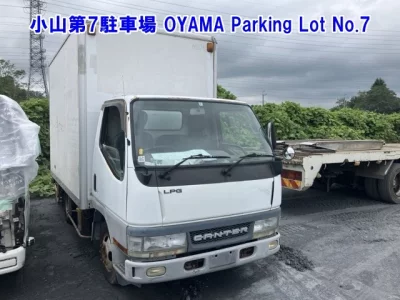 MITSUBISHI FUSO CANTER GUTS