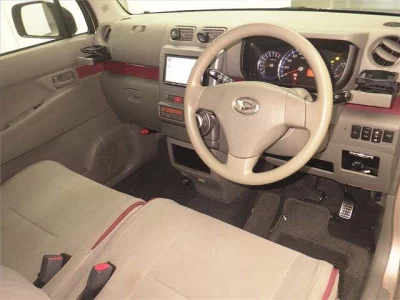 DAIHATSU MOVE CONTE