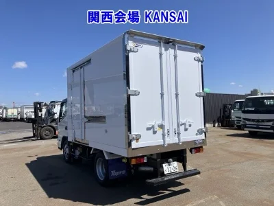 MITSUBISHI CANTER