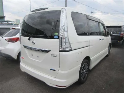 NISSAN SERENA