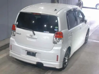 TOYOTA SPADE