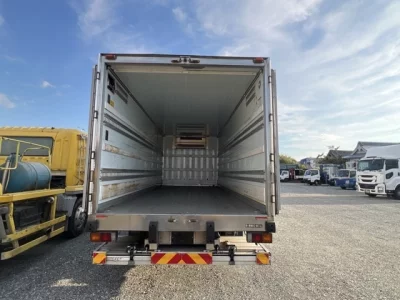 MITSUBISHI FUSO FIGHTER