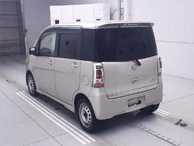 DAIHATSU TANTO EXE