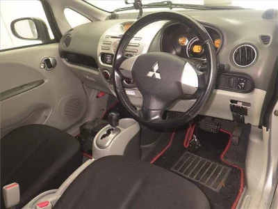 MITSUBISHI I