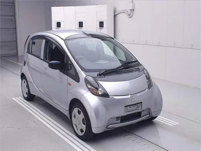 MITSUBISHI I