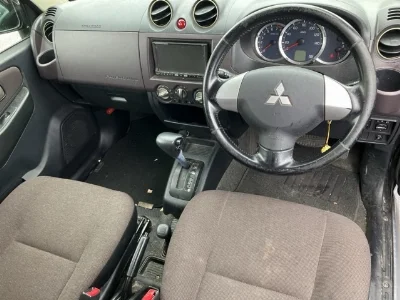 MITSUBISHI PAJERO MINI