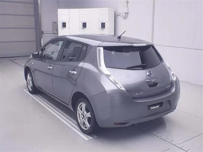 NISSAN LEAF