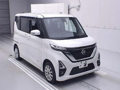 NISSAN ROOX