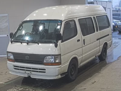 TOYOTA HIACE VAN