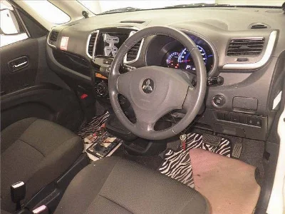 MITSUBISHI DELICA D2
