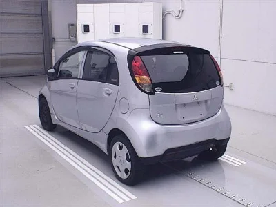 MITSUBISHI I