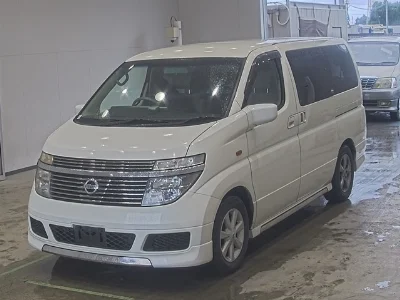 NISSAN ELGRAND