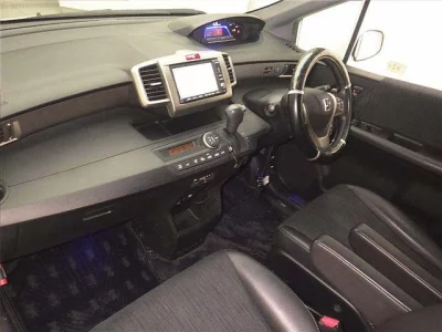 HONDA FREED SPIKE