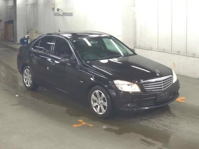 Mercedes-Benz C-Class 2011