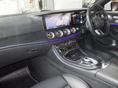 MERCEDES BENZ E CLASS