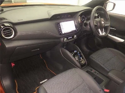 NISSAN KICKS
