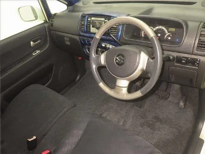 SUZUKI MRWAGON