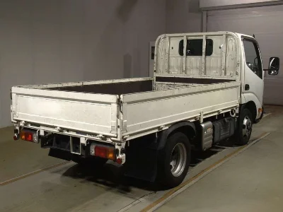 TOYOTA DYNA