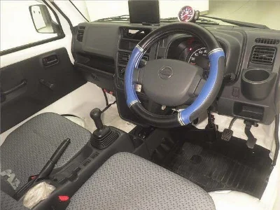 NISSAN CLIPPER TRUCK