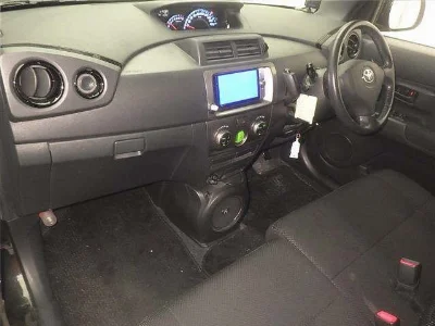 TOYOTA BB