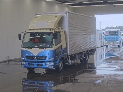 MITSUBISHI FUSO FIGHTER