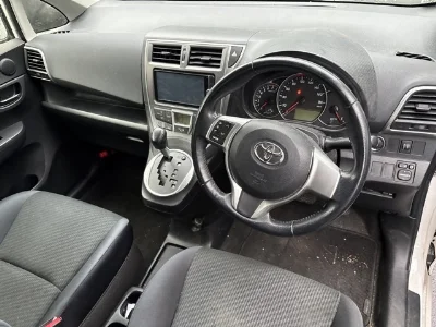 TOYOTA RACTIS