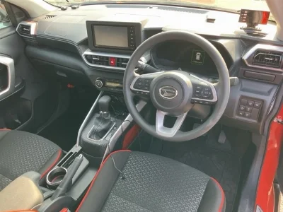 DAIHATSU ROCKY