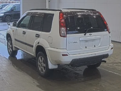 NISSAN X-TRAIL