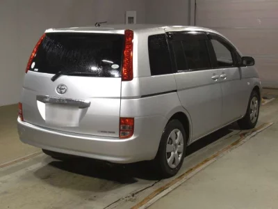 TOYOTA ISIS