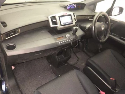 HONDA FREED SPIKE