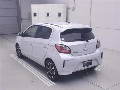 MITSUBISHI MIRAGE