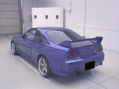 NISSAN SKYLINE