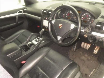 PORSCHE CAYENNE
