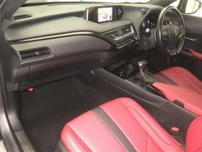 LEXUS UX