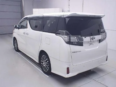 TOYOTA VELLFIRE