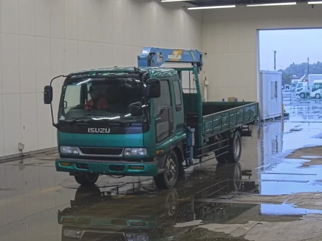 Isuzu Forward  с аукциона в Японии