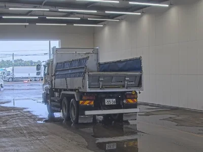 ISUZU GIGA