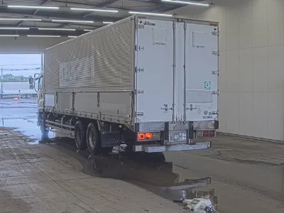 ISUZU GIGA